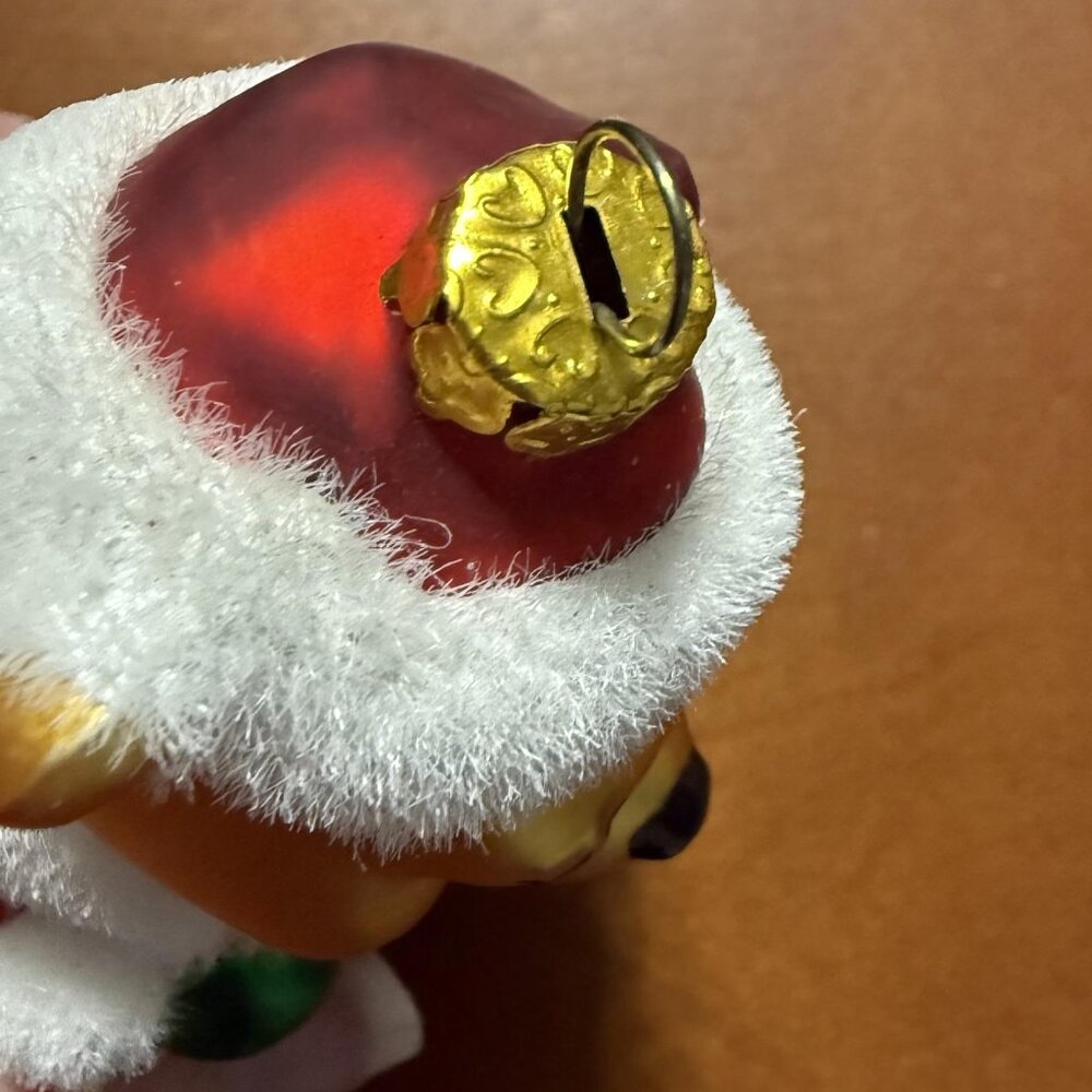 Disney Winnie The Pooh Santa Christmas Ornament Glass Gold Bear 2009 Hallmark - Picture 6 of 7